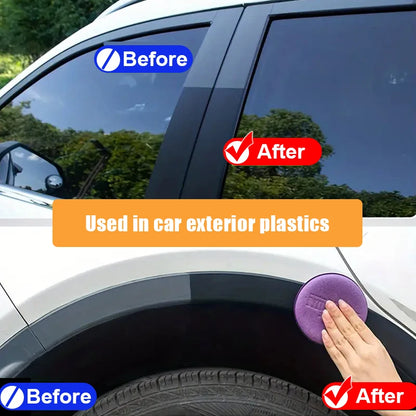 Application rénovateur plastiques noirs sur voiture, aspect neuf